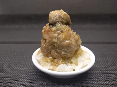 Albóndigas en salsa
