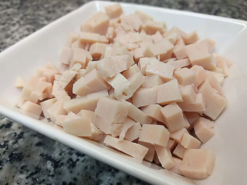 Pavo cortado a cuadraditos