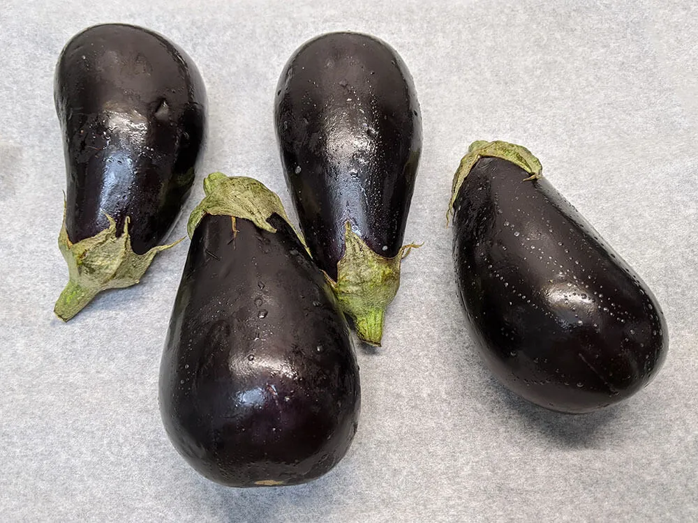 Berenjenas listas para hornear.