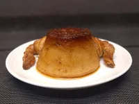 Presentación individual del budín de cruasán