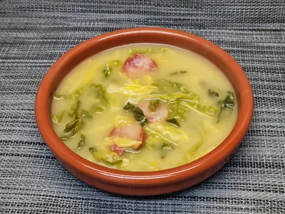 Caldo verde portugués