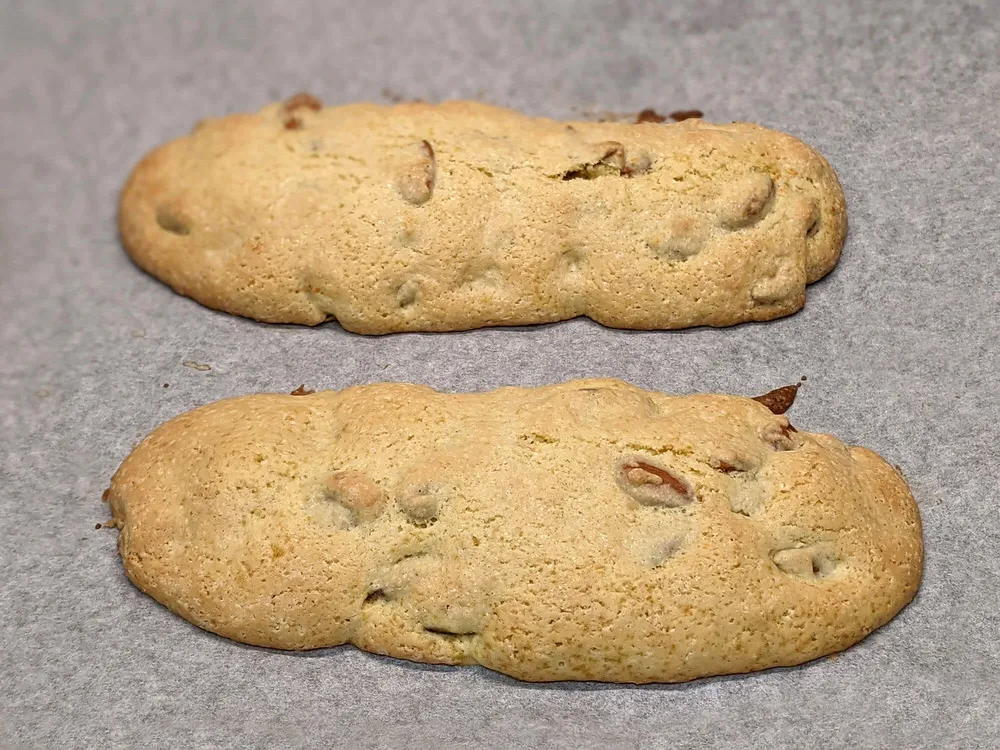 Pasta de carquiñolis horneada.