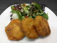 Falafel con ensalada