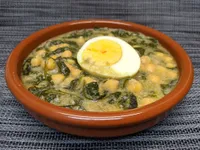 Garbanzos estofados con espinacas baby
