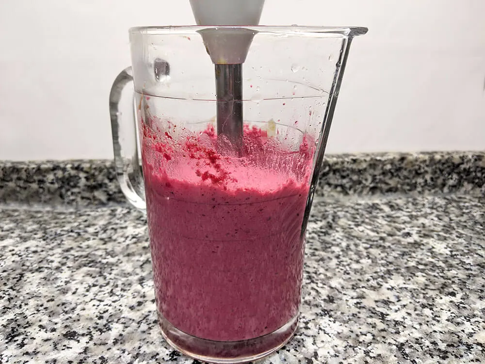 Hummus de remolacha.