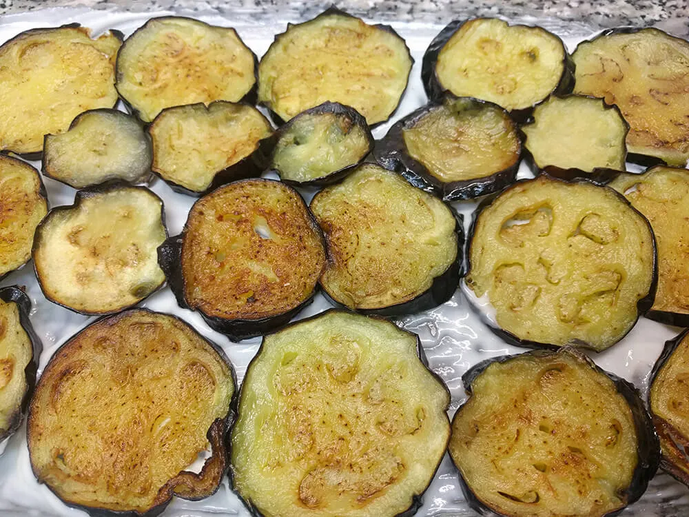 Rodajas de berenjena fritas