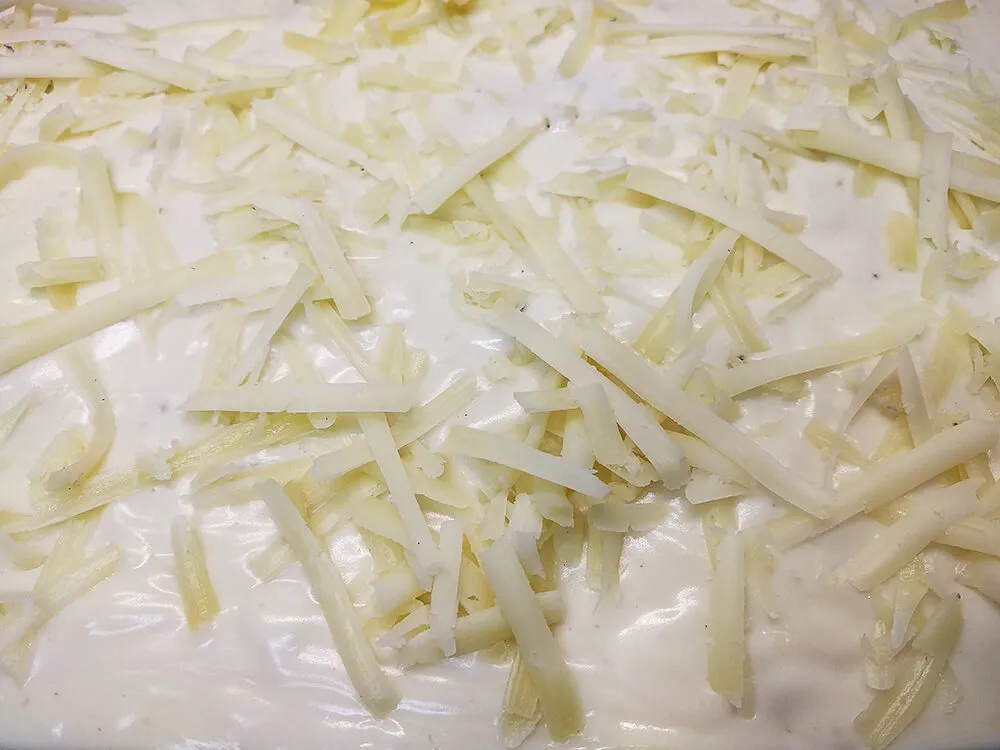 Musaka cubierta con la bechamel