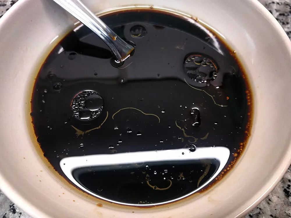 Soja, salsa de ostras y vino chino.