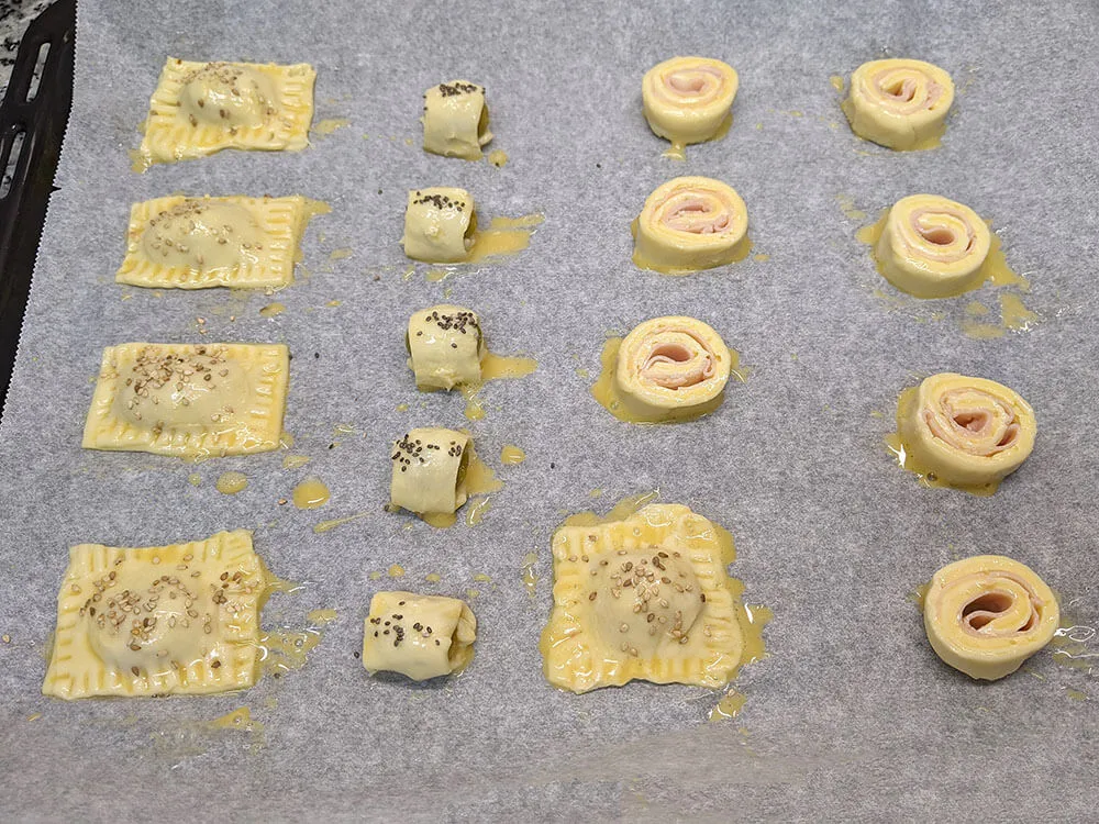 Hojaldres listos para hornear.