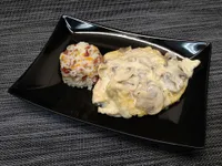 Pechugas de pollo con bechamel.