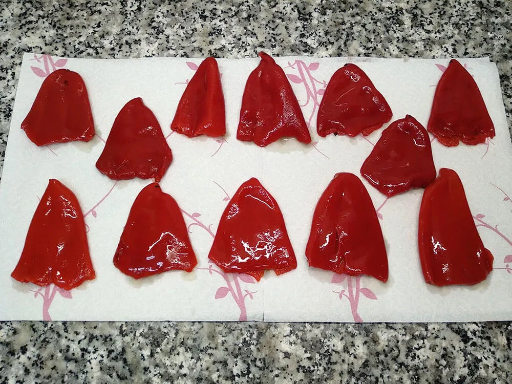 Piquillos en papel de cocina.