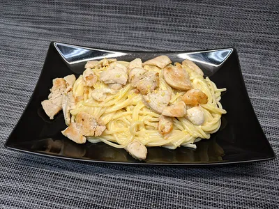 Espaguetis con limón y parmesano