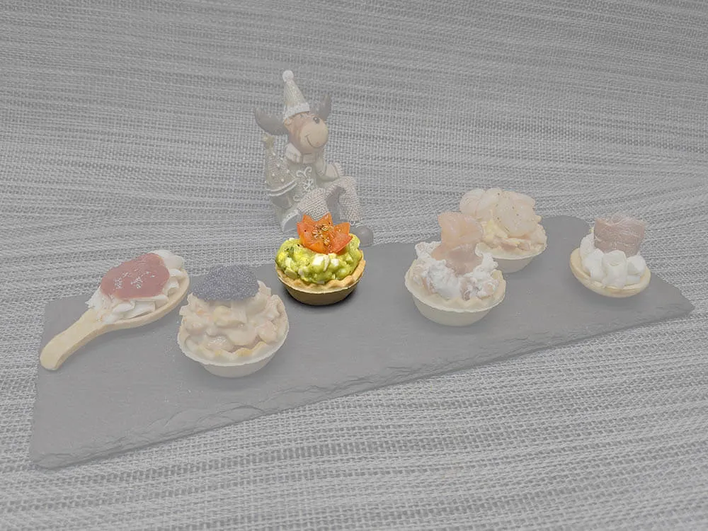 Tartaleta de guacamole y cherry.