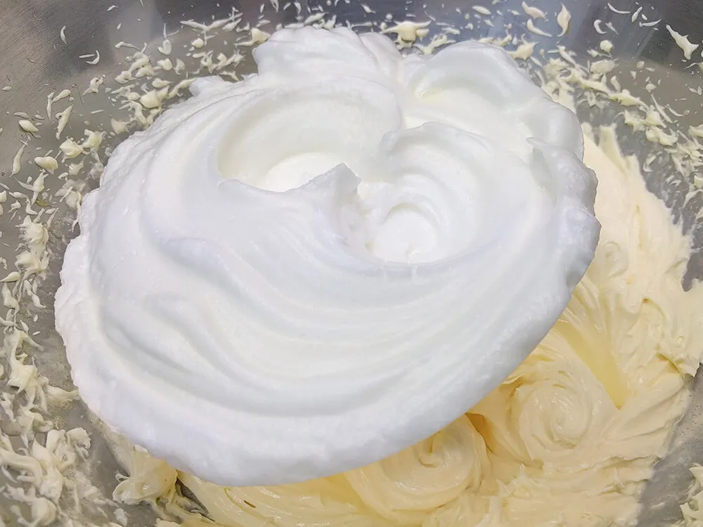 Crema de mascarpone y claras montadas