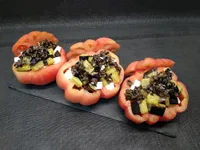 Tomates rellenos de berenjena.