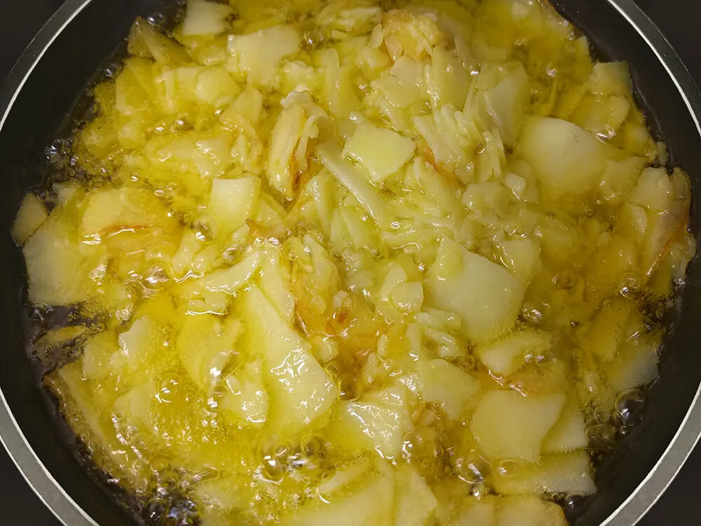 Patatas en aceite de oliva