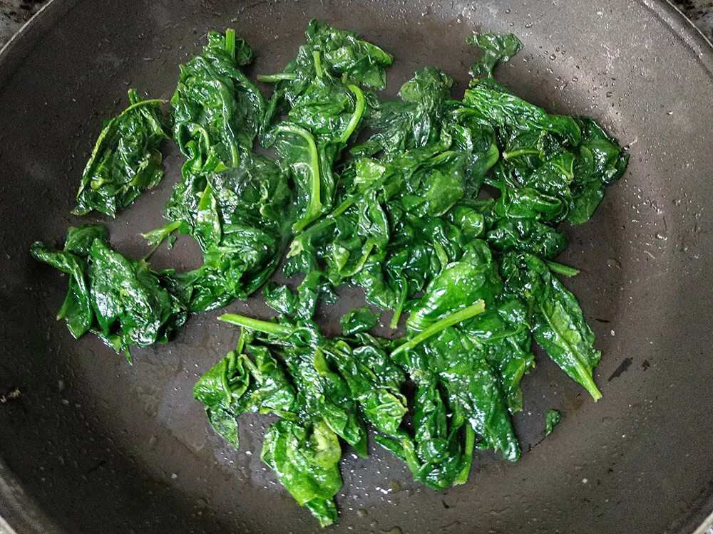 Espinacas baby salteadas.